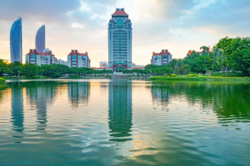 白玉兰酒店|世界读书日与书相伴，行以致远1