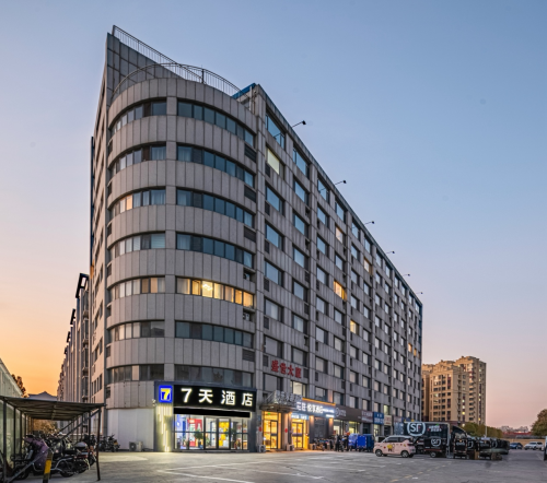 来玩|特种兵旅游计划!7天酒店带你进淄赶“烤”、爬泰山游青岛!