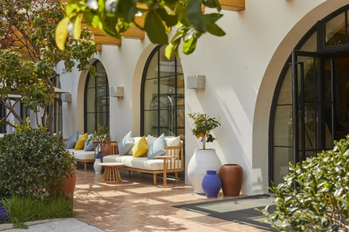 欧暇·地中海酒店打造城市度假生活精致体验
