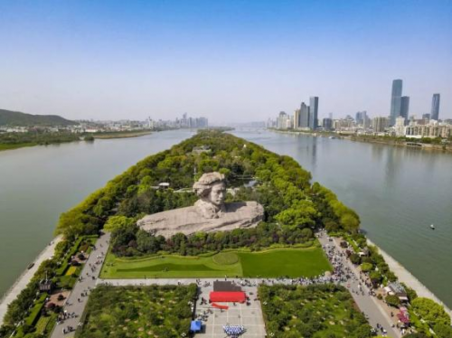 为青春践行，来康铂酒店畅享毕业旅行