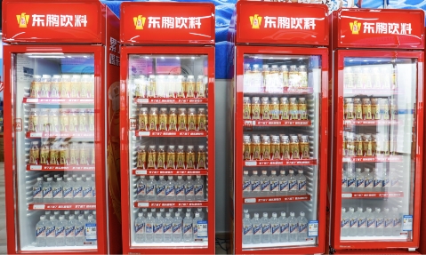 业绩持续向好:东鹏饮料前三季度实现营收约84.38亿元-87.71亿元